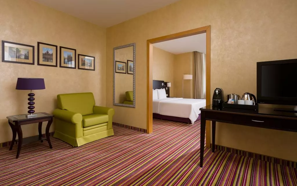 هتل کورت یارد بای ماریوت واسیلی وسکی سنت پترزبورگ - مهرپرواز